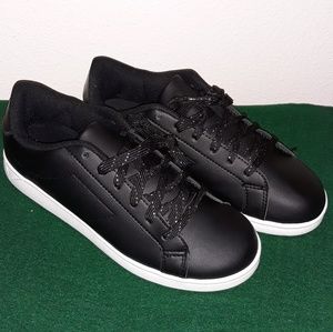 15$ Today, New black memory foam athletic shoes.